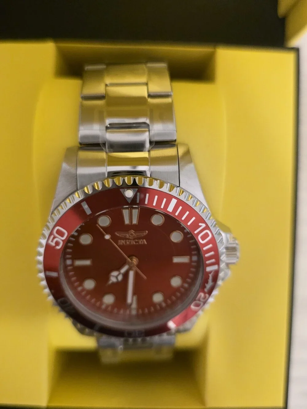 441. Pro Diver Model 50506 Men's Watch Red